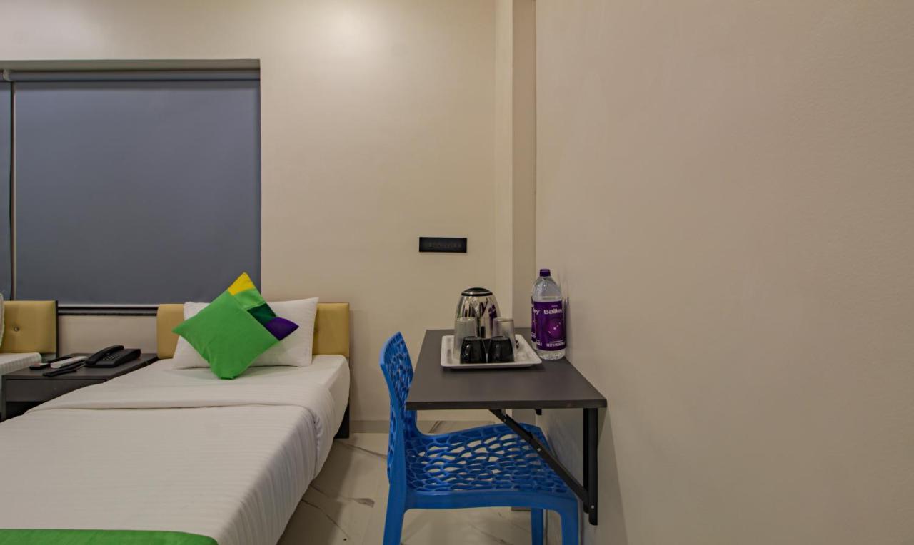 Treebo Atithi Comforts Inn ปูเน่ ภายนอก รูปภาพ