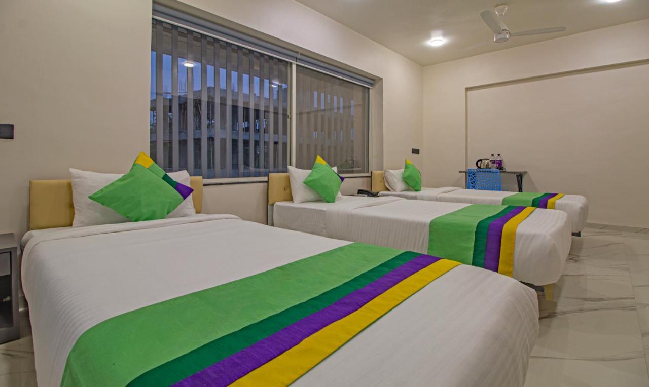Treebo Atithi Comforts Inn ปูเน่ ภายนอก รูปภาพ